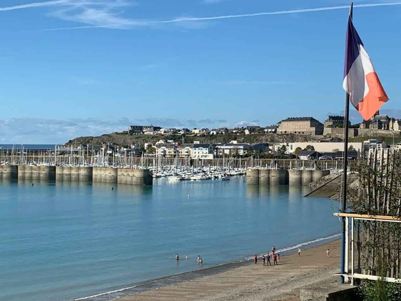 Les Pieds Dans L'Eau Acces Direct A La Plage ! Granville Exterior foto