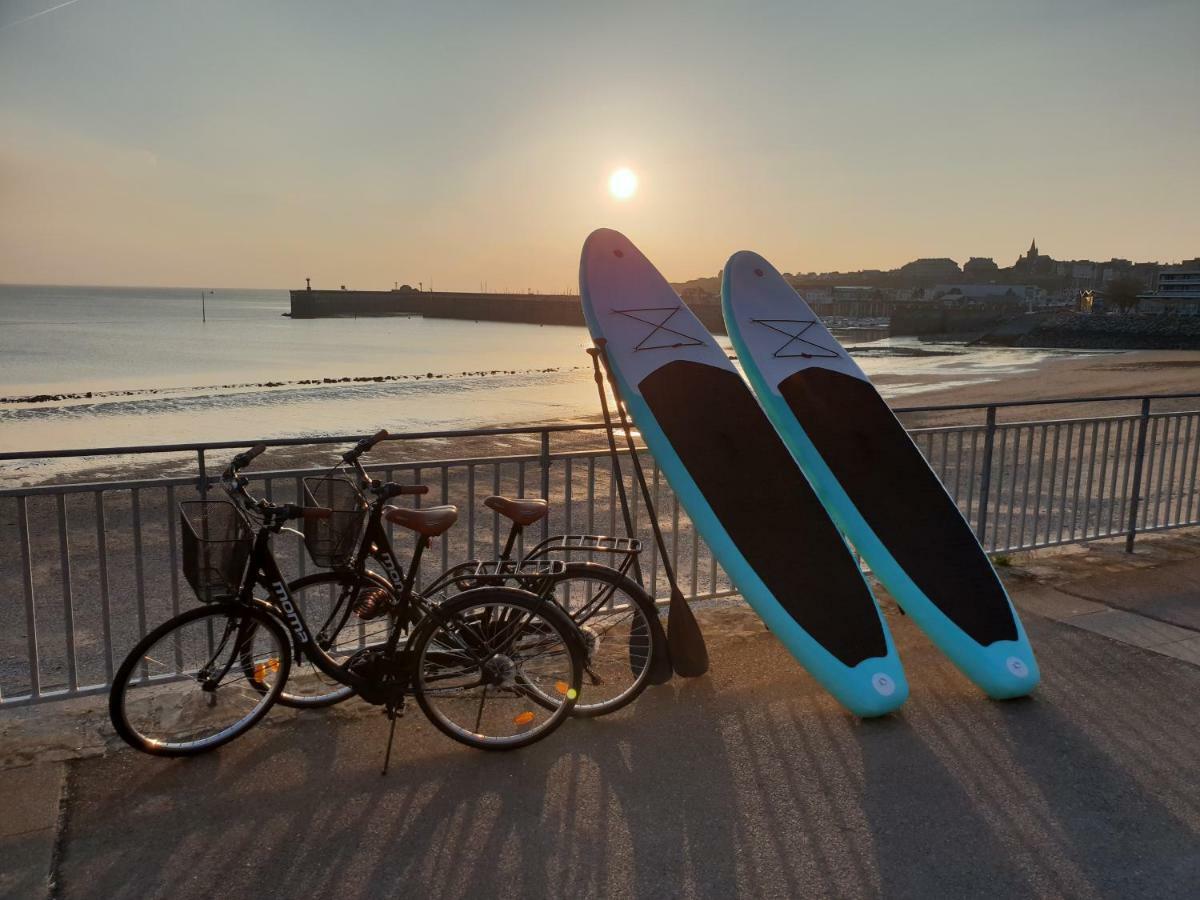 Les Pieds Dans L'Eau Acces Direct A La Plage ! Granville Exterior foto